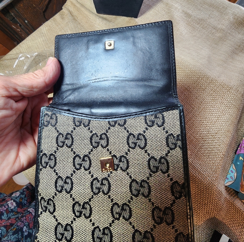 Gucci Black GG Canvas and Leather French Compact Wallet - Picture 13 of 16